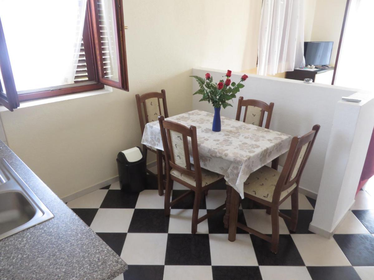 Apartment Marija Pakostane