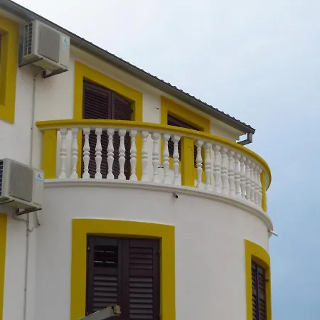 Apartments Marija Pakostane Exterior photo